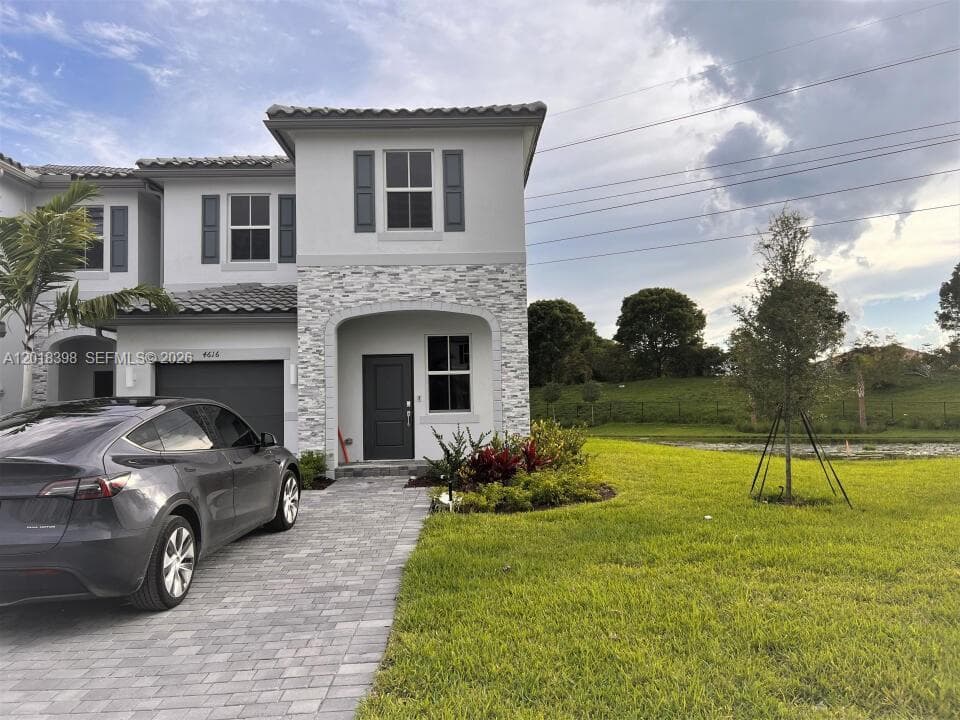 4616 NW 120th Way, Coral Springs FL 33076