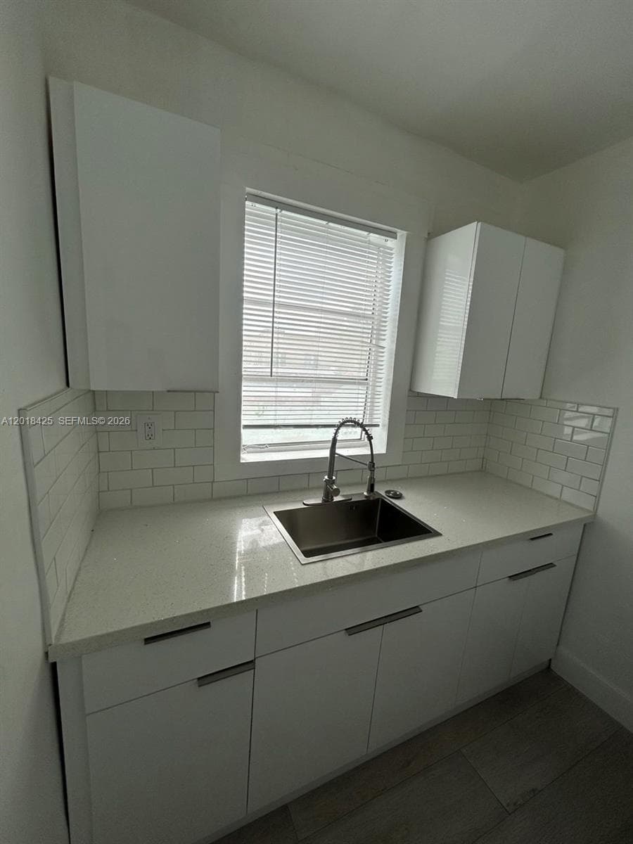 967 SW 5th St # 13, Miami FL 33130 photo 4