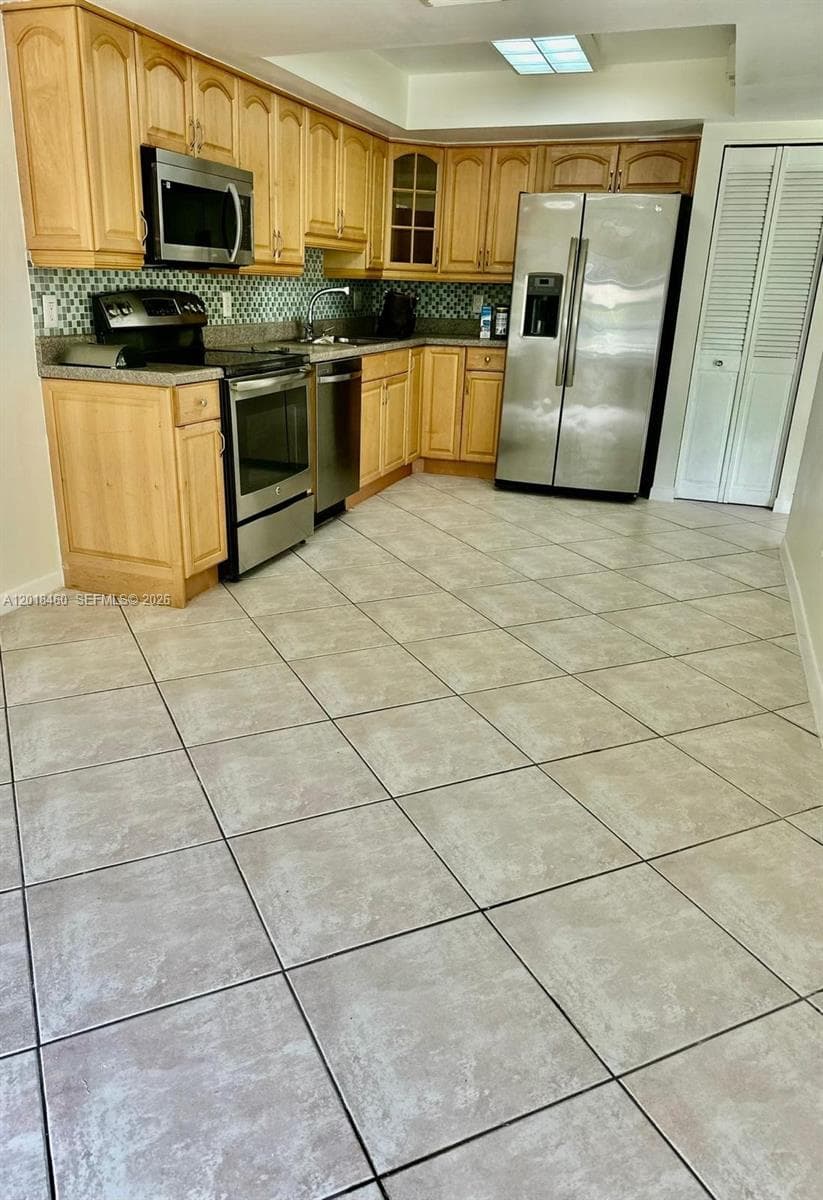 14530 SW 142nd Ct Cir, Miami, FL 33186 photo 5