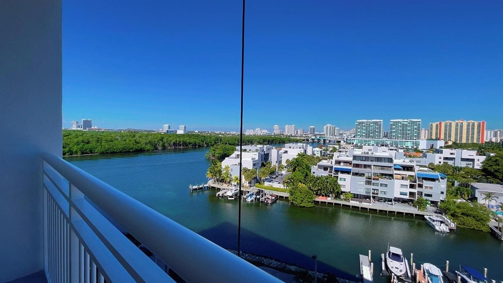 400 Kings Point Drive # 1027, Sunny Isles Beach, FL 33160 photo 3