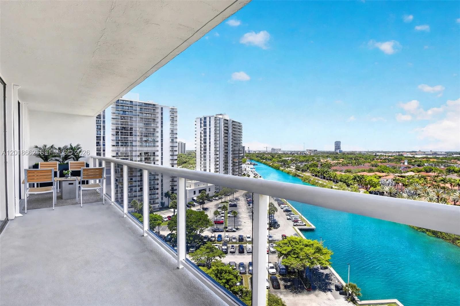 20505 E Country Club Dr # 1431, Aventura FL 33180 photo 3