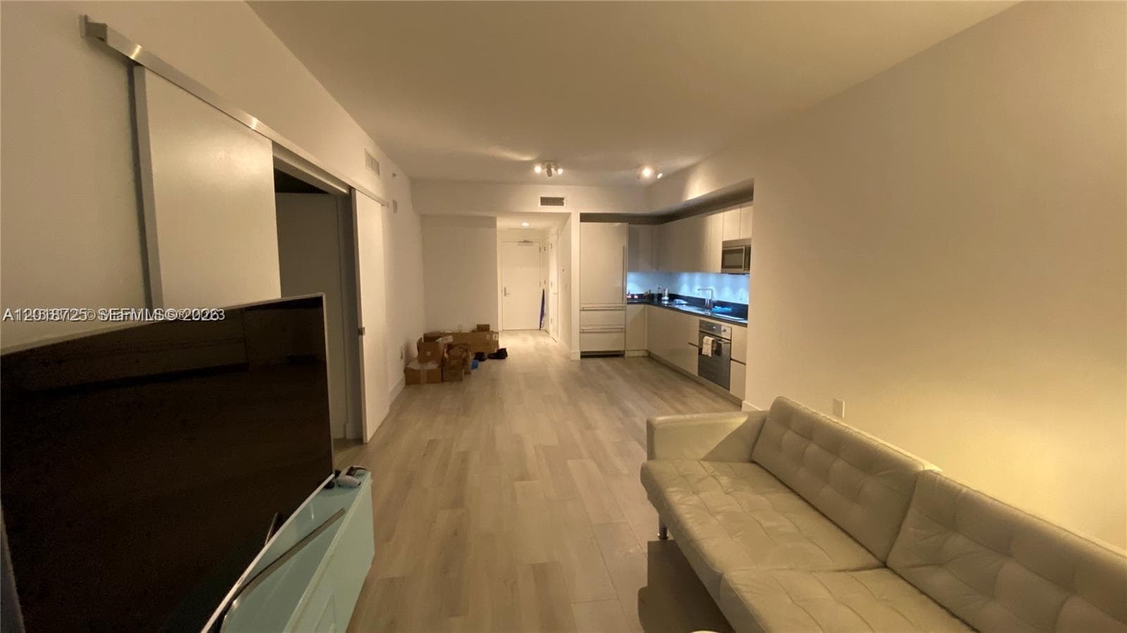 1010 Brickell Ave # 2208, Miami FL 33131 photo 2