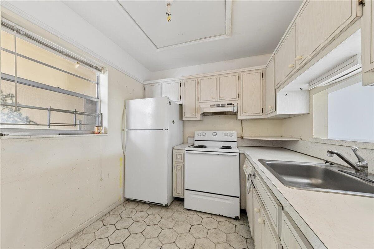 4411 NW 16th Street Apt 206, Lauderhill FL 33313 photo 4