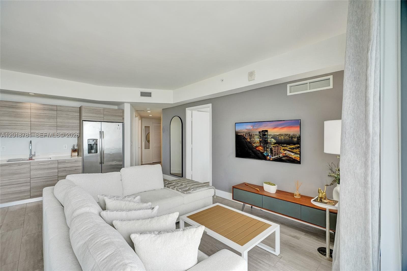 121 NE 34th St # 2809, Miami, FL 33137 photo 3