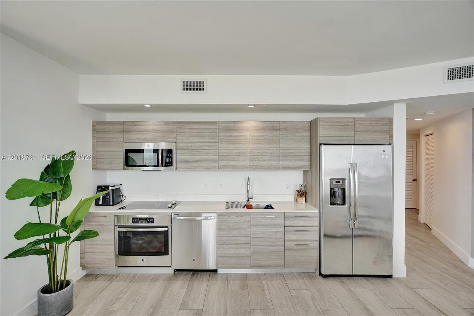121 NE 34th St # 2809, Miami, FL 33137