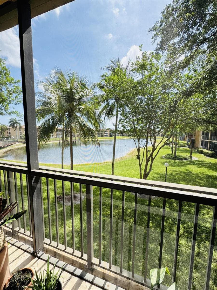 6720 Coral Lake Drive # 6720, Margate FL 33063 photo 3