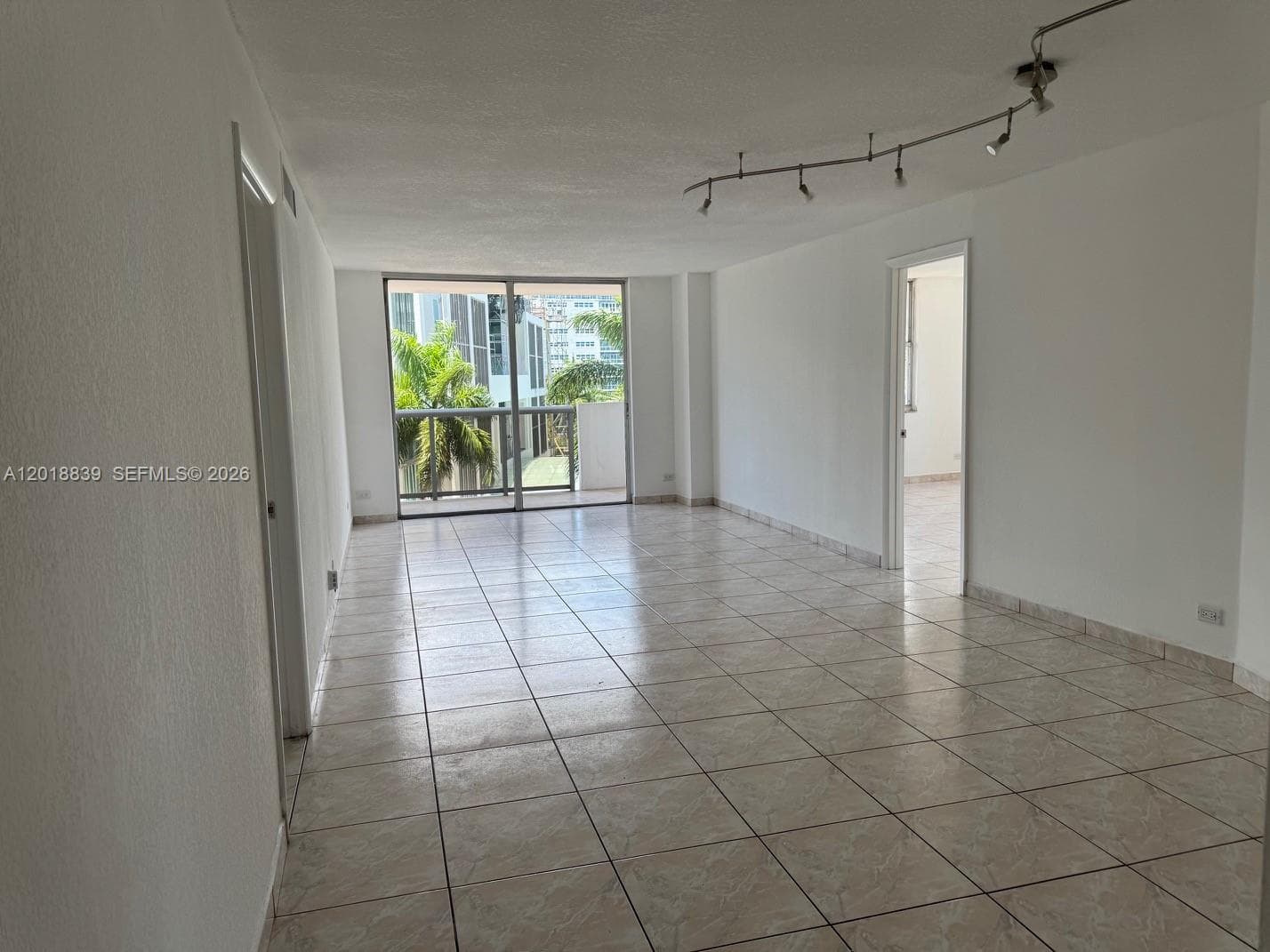 6039 COLLINS AV # 537, Miami Beach, FL 33140 photo 5