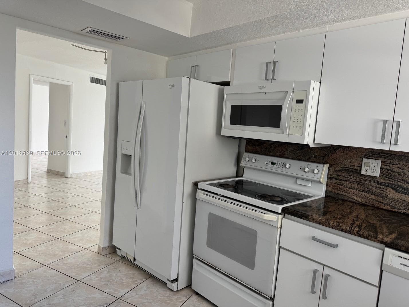 6039 COLLINS AV # 537, Miami Beach, FL 33140 photo 4