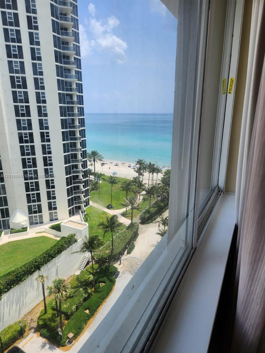 19201 Collins Ave # 1028, Sunny Isles Beach FL 33160