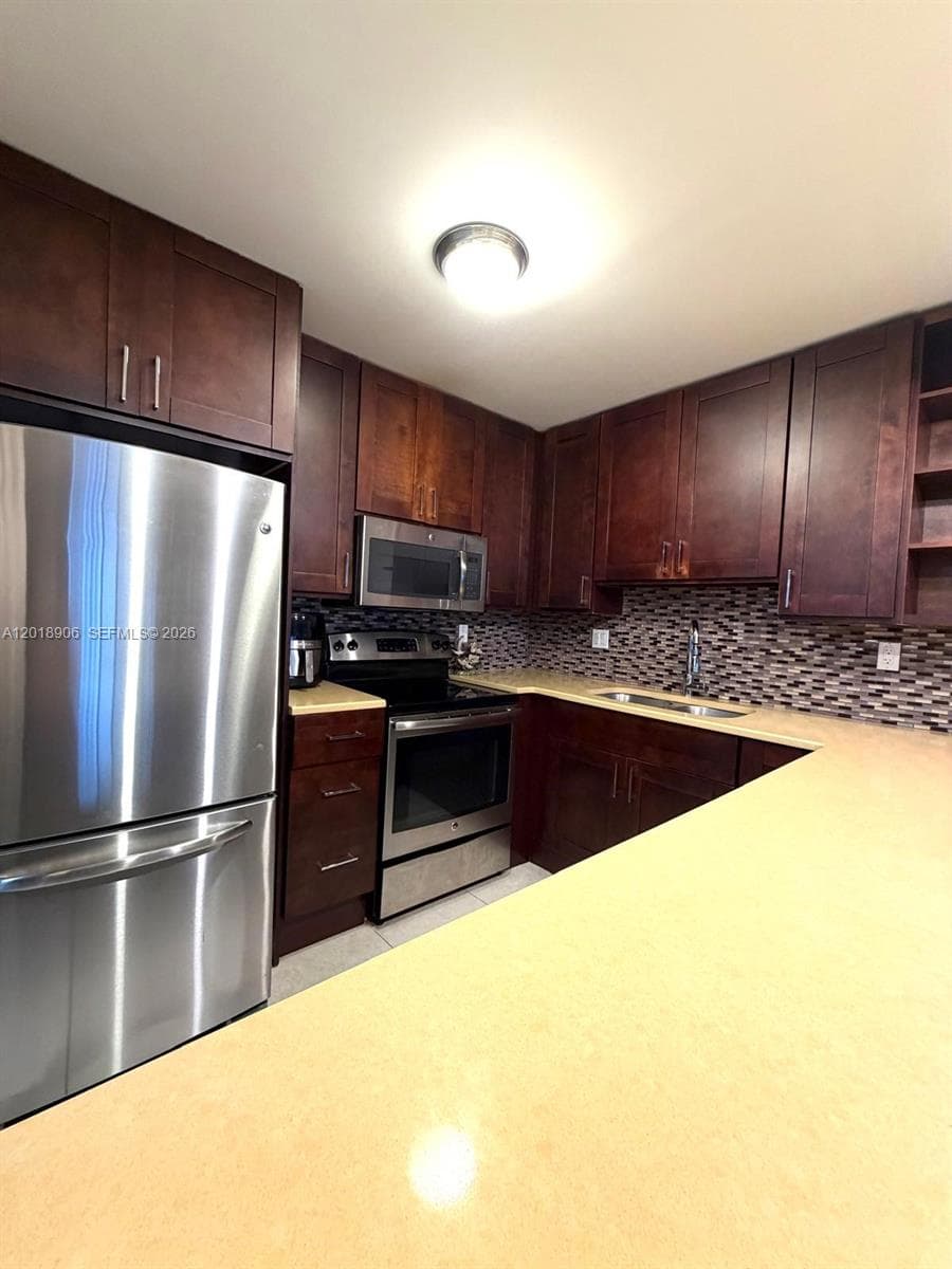 600 Three Islands Blvd # 920 (AVAILABLE NOW), Hallandale Beach FL 33009 photo 2