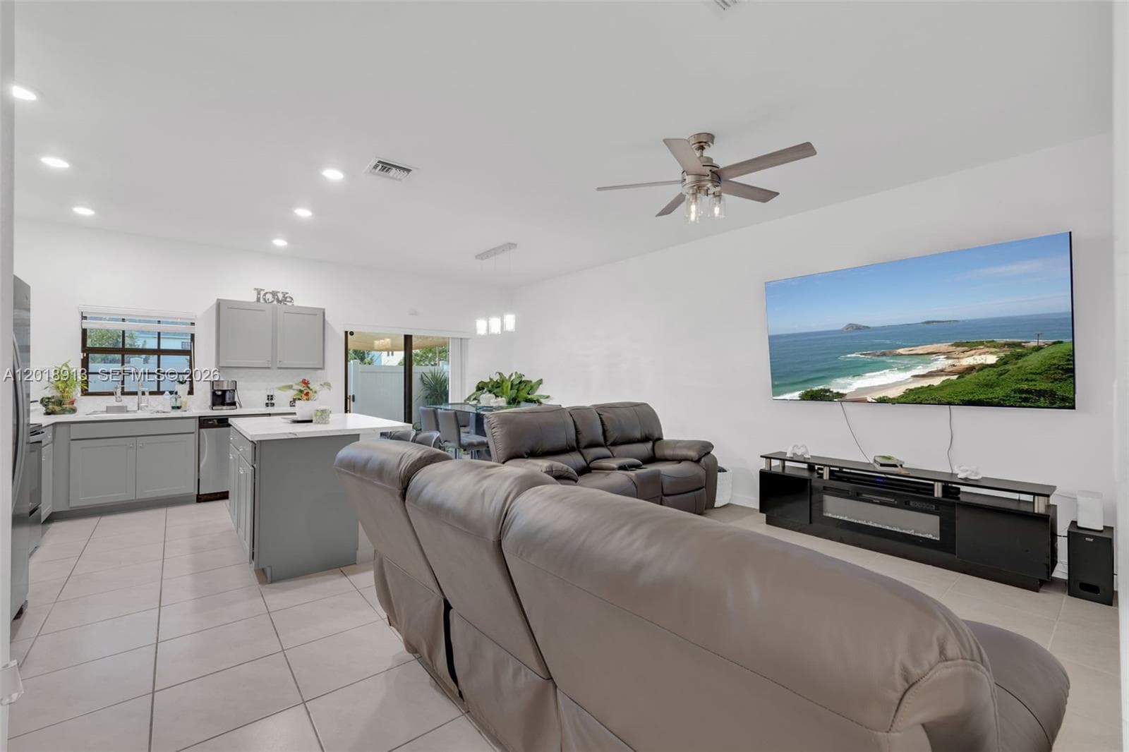 730 SW 12th St, Florida City FL 33034 photo 3