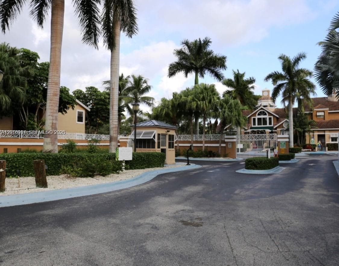 15640 SW 106th Ln # 903, Miami FL 33196