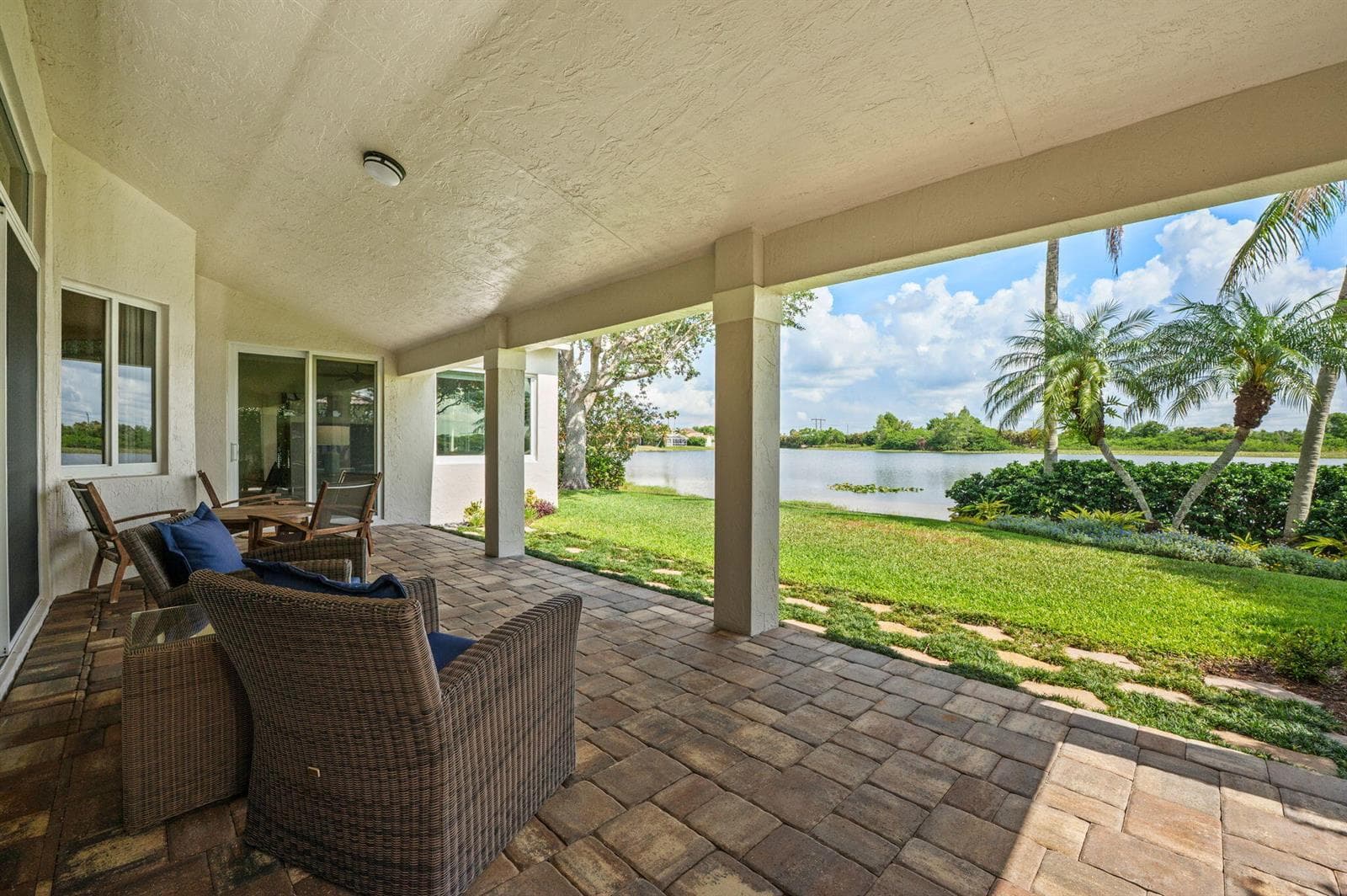 804 Heritage Drive, Weston FL 33326 photo 3