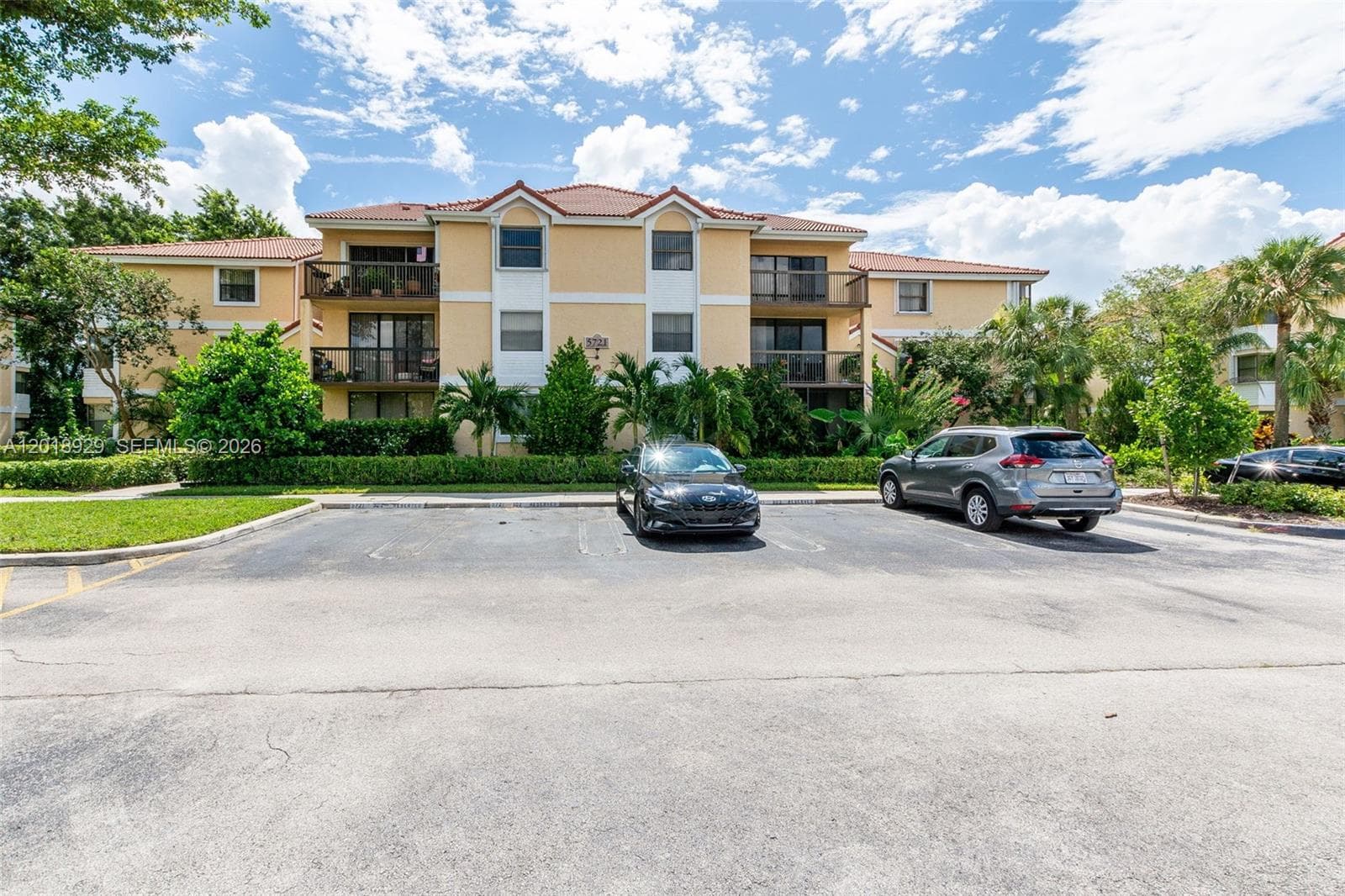 5721 Riverside Dr # 202B5, Coral Springs FL 33067 photo 2