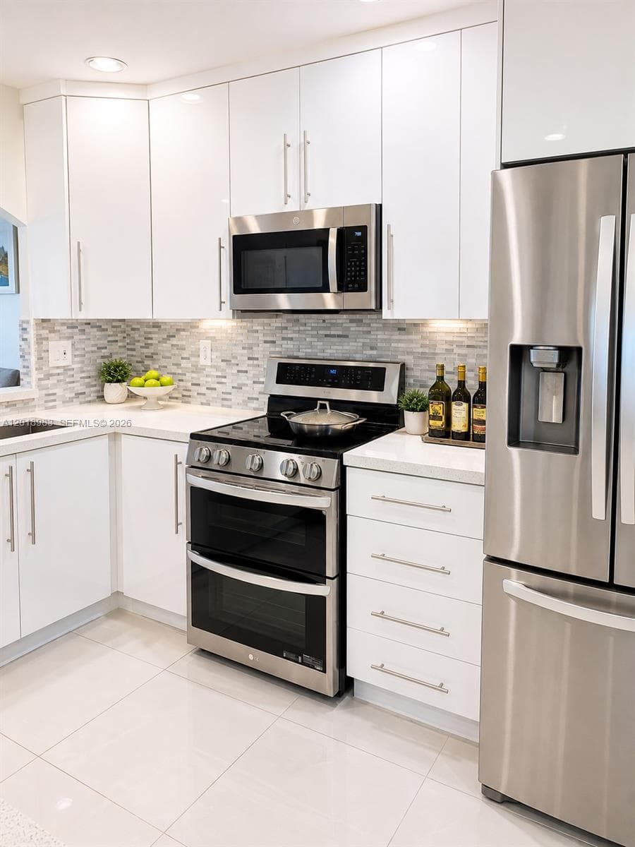 10973 NW 62nd Ter, Doral FL 33178 photo 4