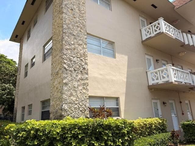 5103 NW 35th Street # 401, Lauderdale Lakes FL 33319 photo 4