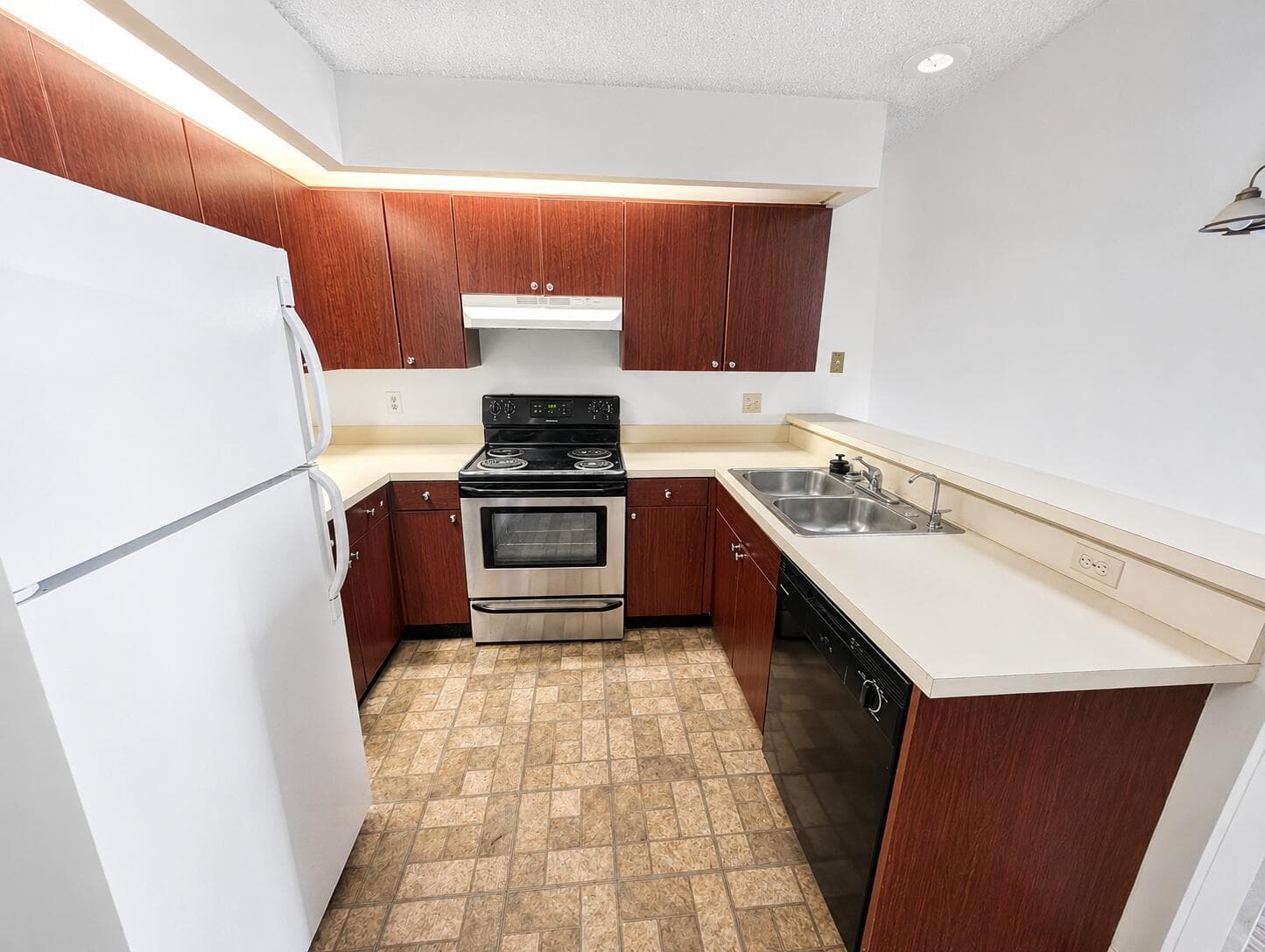 7111 Sportsmans Drive, North Lauderdale FL 33068 photo 4