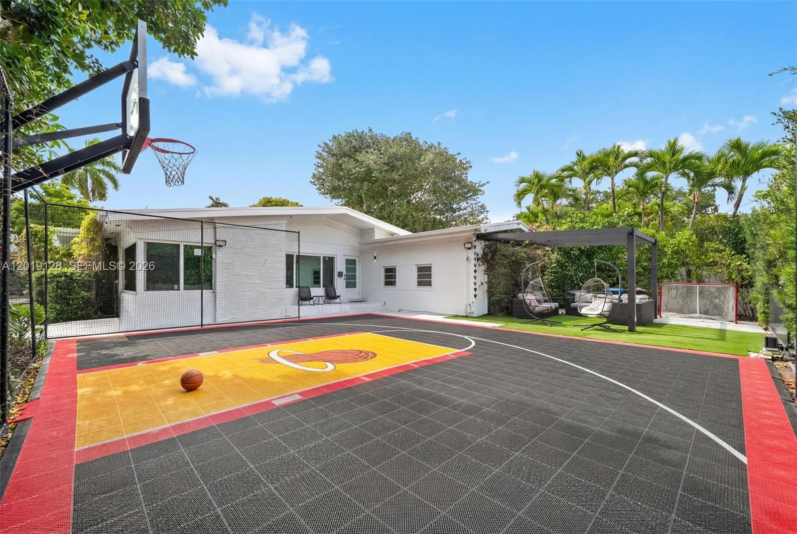3758 Prairie Ave, Miami Beach FL 33140 photo 2