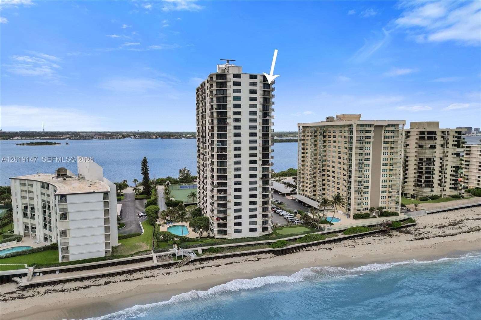 5420 N Ocean Dr # 2201, Singer Island FL 33404