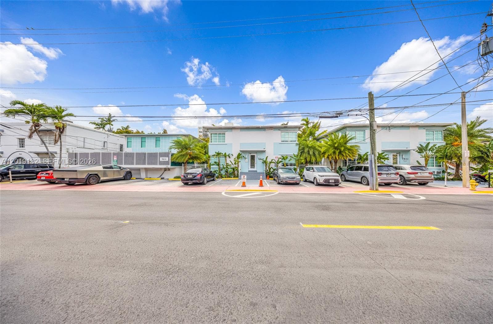 7830 Abbott Ave, Miami Beach FL 33141 photo 2