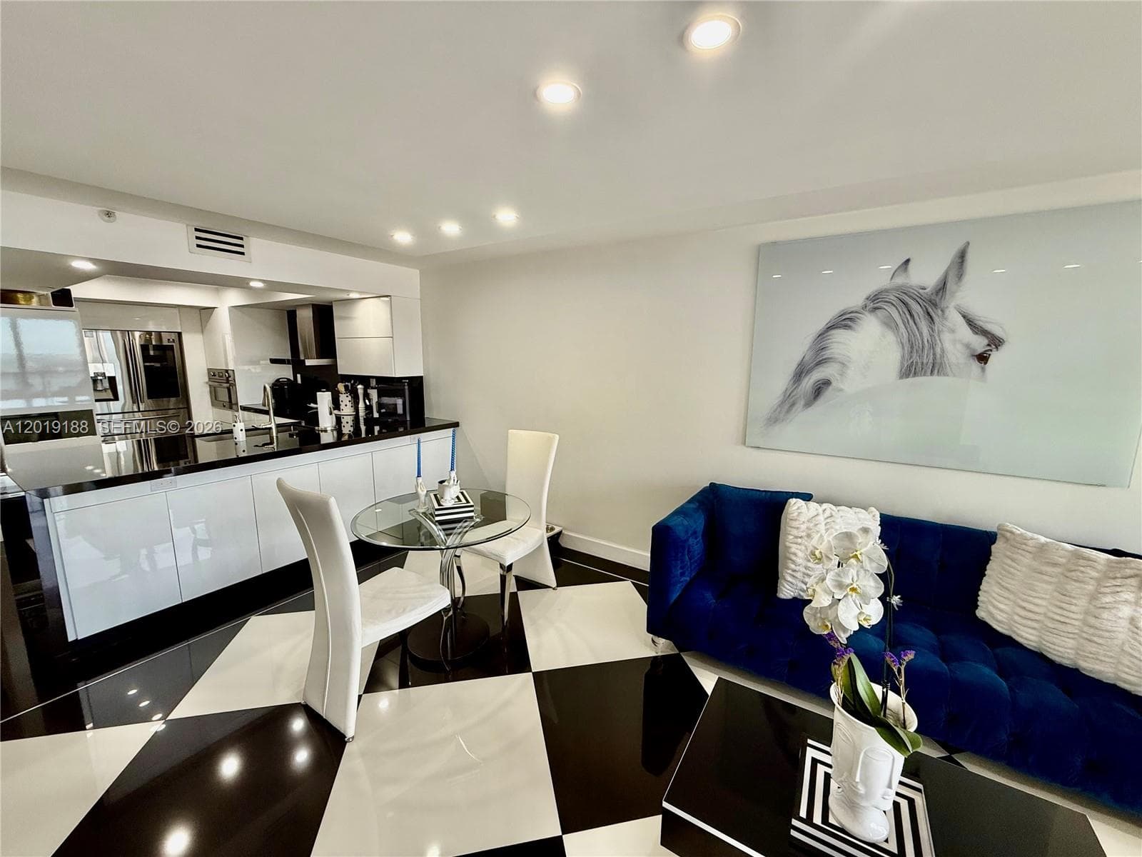 555 NE 15th St # 15H, Miami FL 33132 photo 2