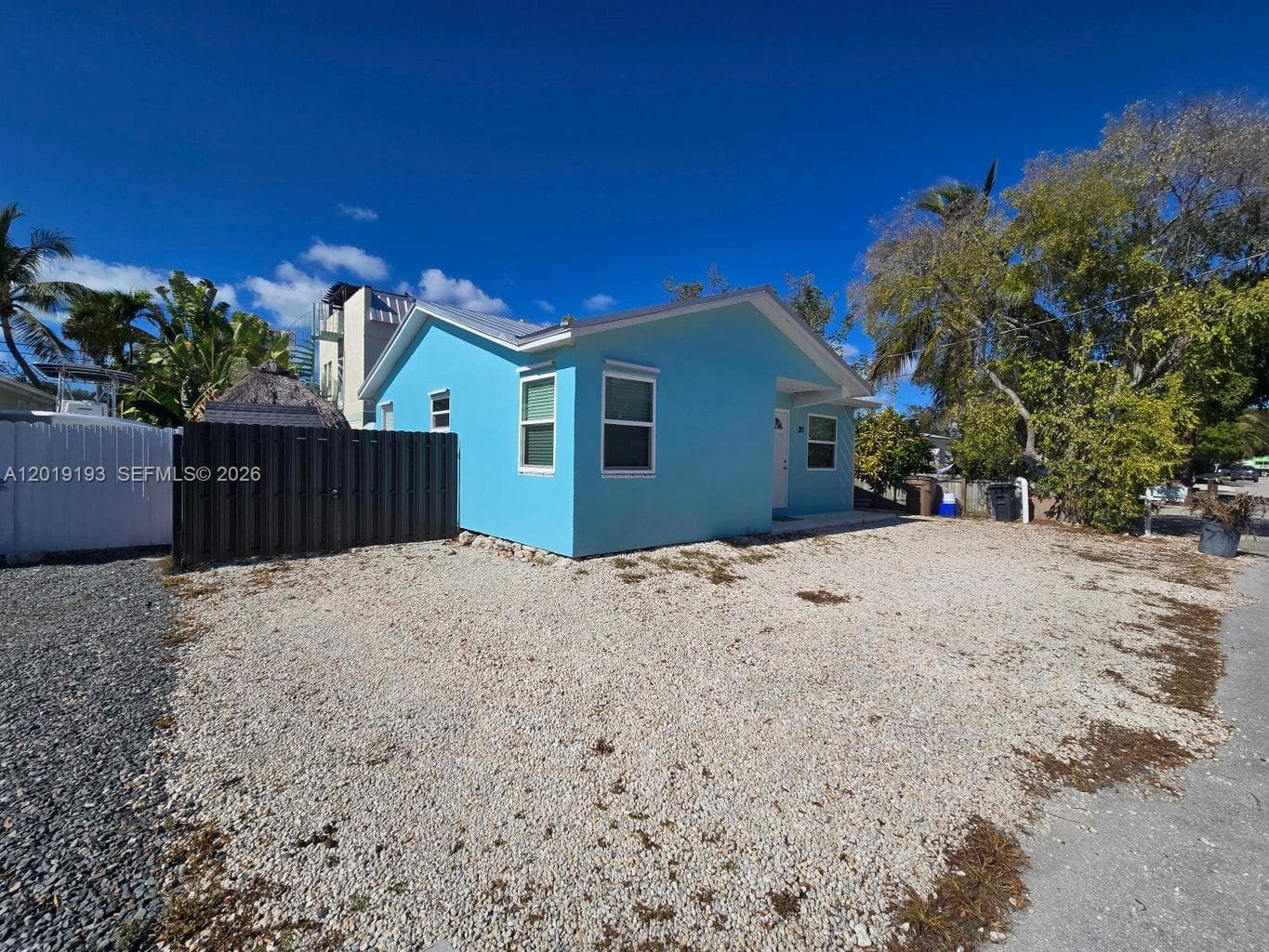 37 Orange Dr, Key Largo FL 33037 photo 2