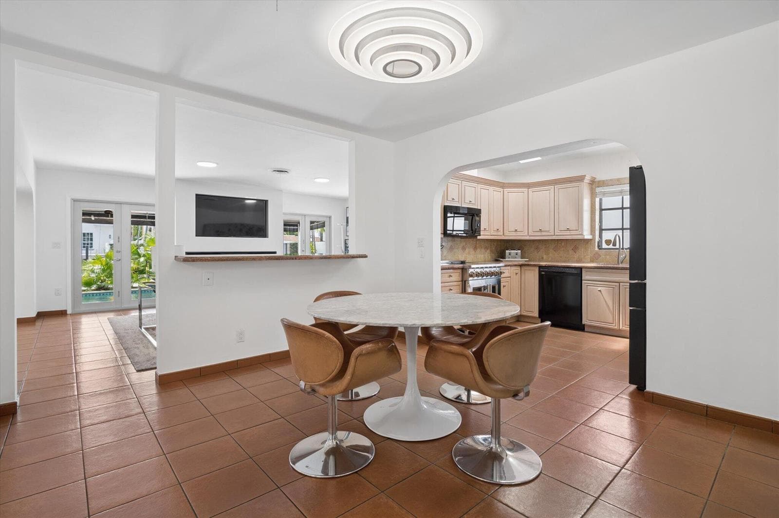 325 Coconut Isle Drive, Fort Lauderdale FL 33301 photo 4