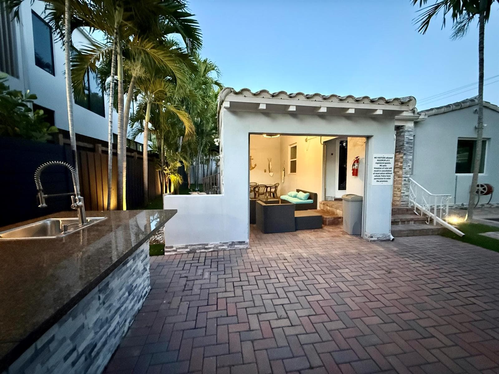 700 NE 17th Way, Fort Lauderdale FL 33304 photo 3