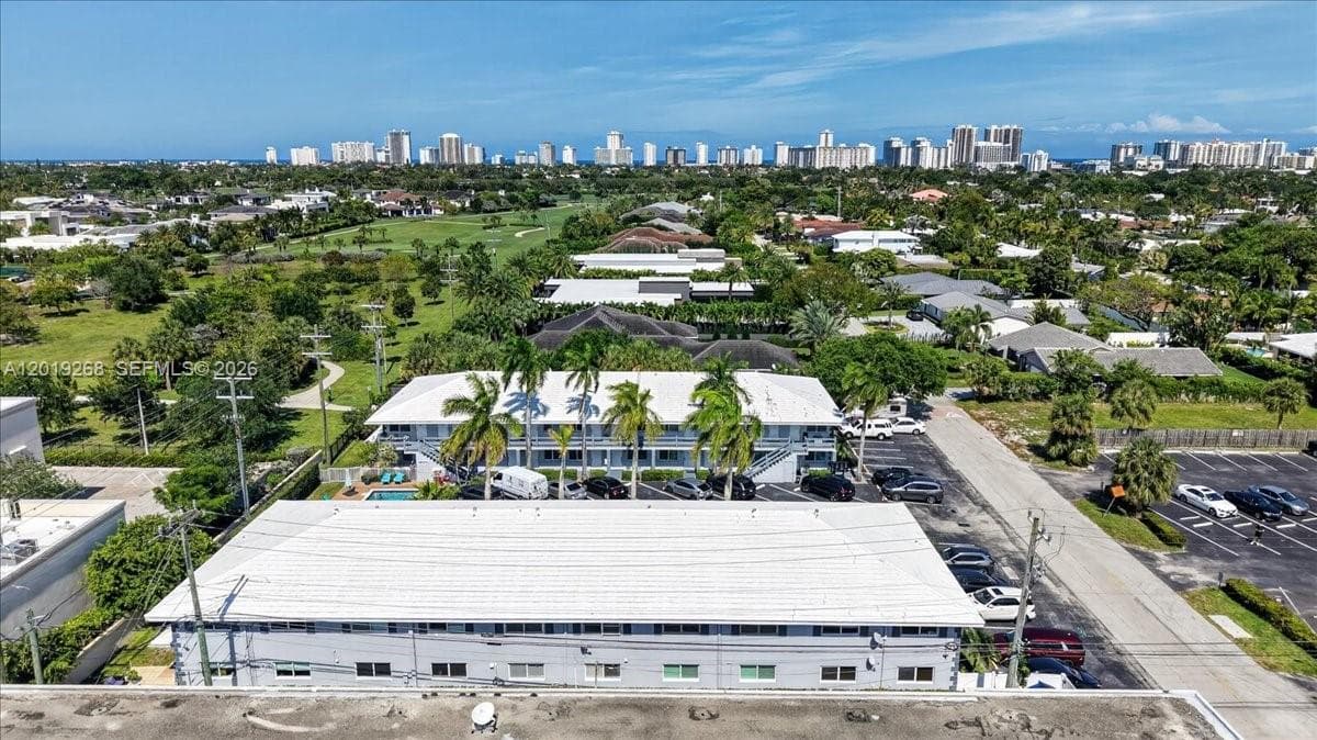 2115 NE 37th Dr # 120, Fort Lauderdale FL 33308