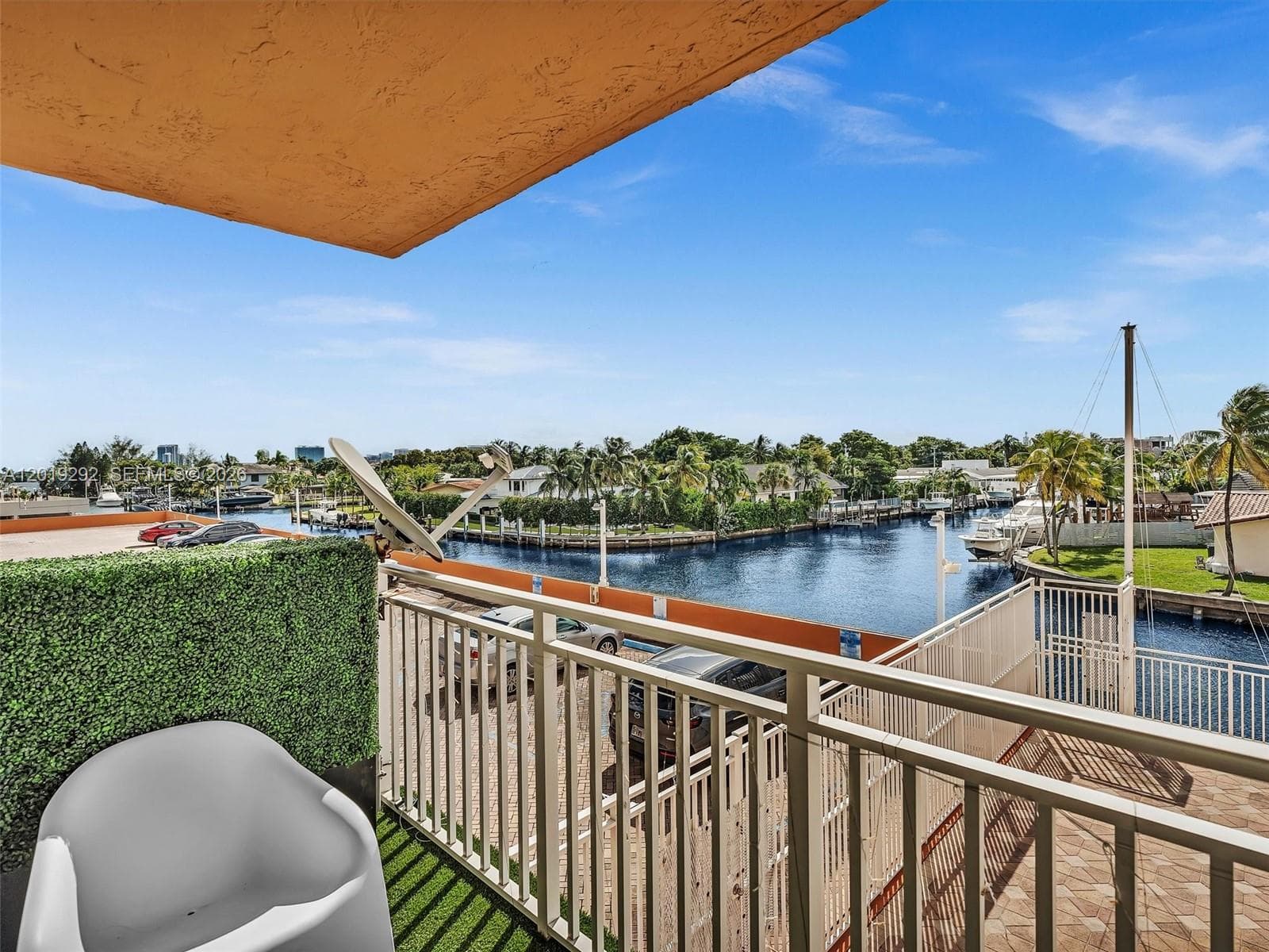 2450 NE 135th St # 201, North Miami FL 33181 photo 3