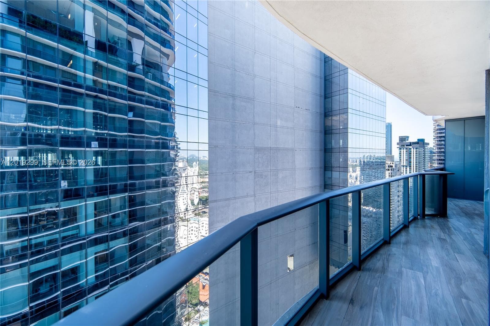 801 S Miami Ave # 3905, Miami FL 33130 photo 4