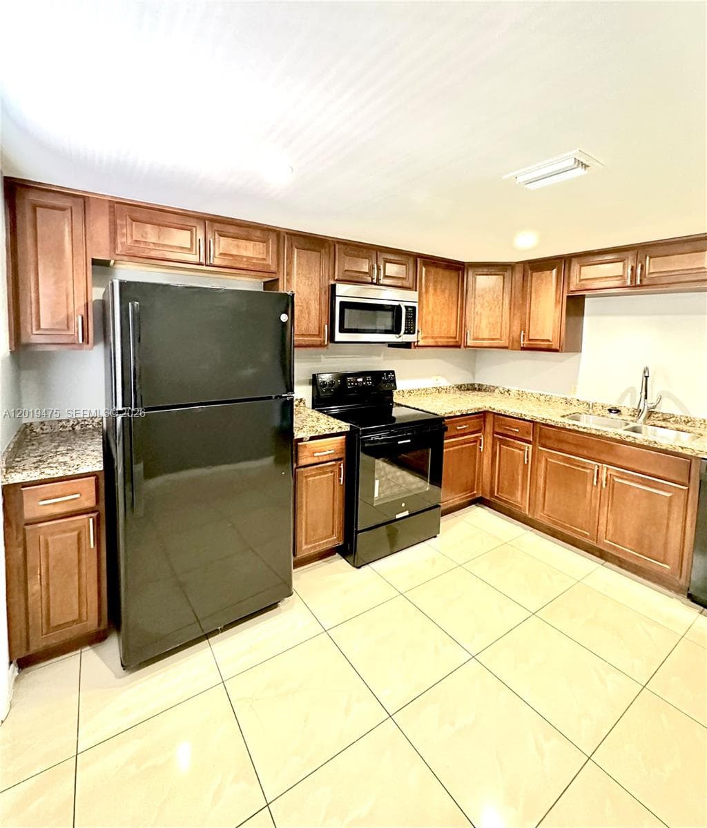 443 NE 195th St # 345, Miami FL 33179 photo 5