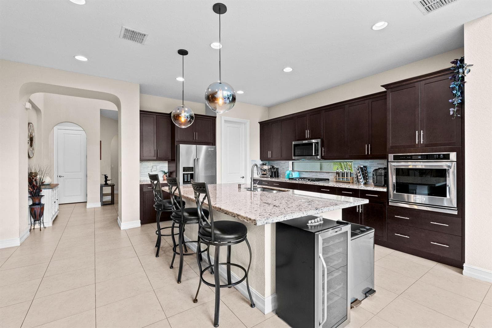 8845 Watercrest Circle W, Parkland FL 33076 photo 4