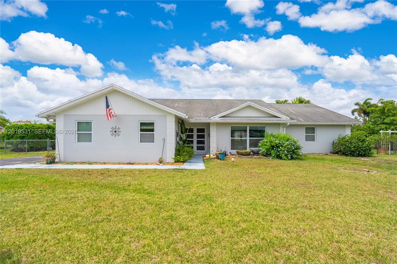 1501 NW 20th St, Homestead, FL 33030 photo 2