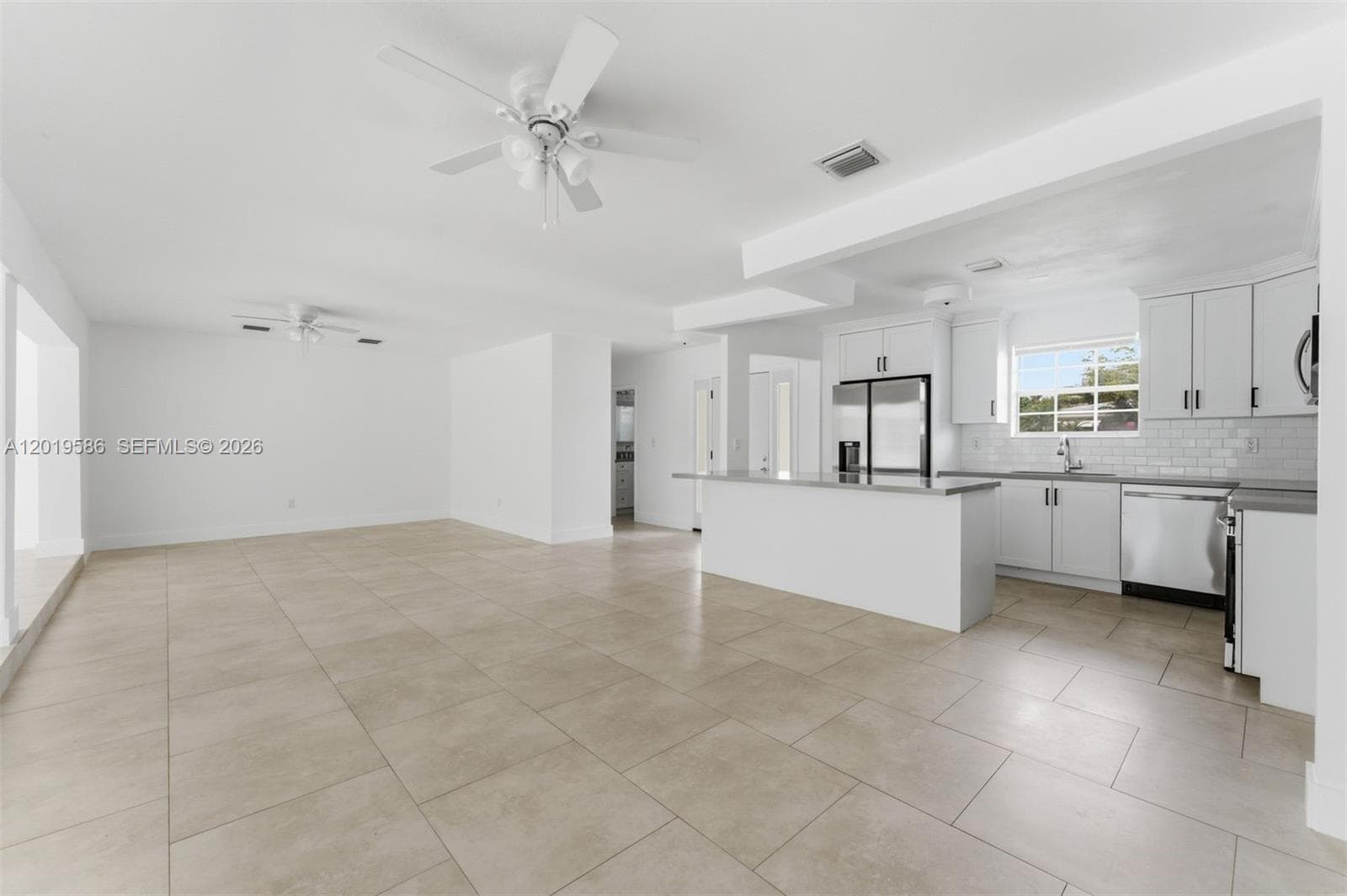 14731 NE 8th Ct, Miami FL 33161 photo 5