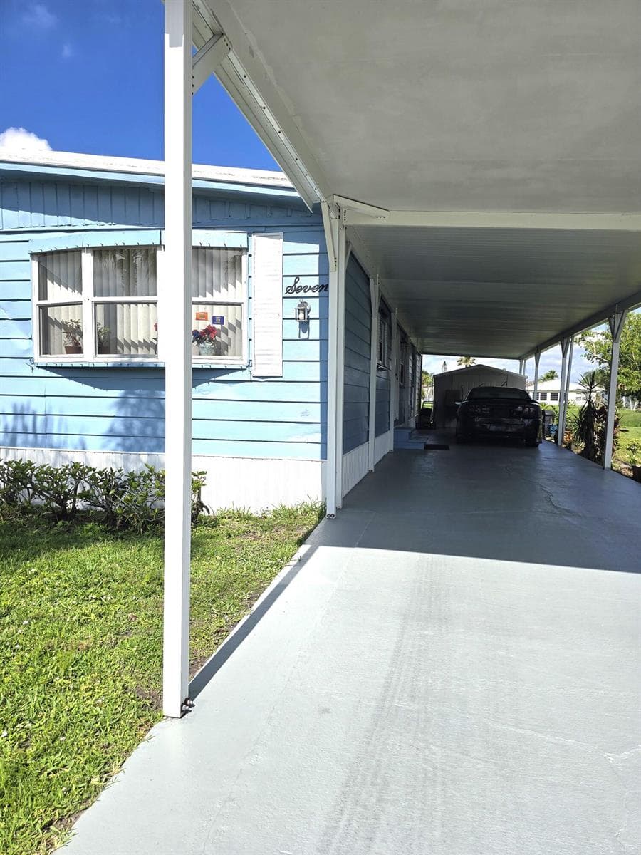 7 Madrid Lane, Port St. Lucie FL 34952 photo 3