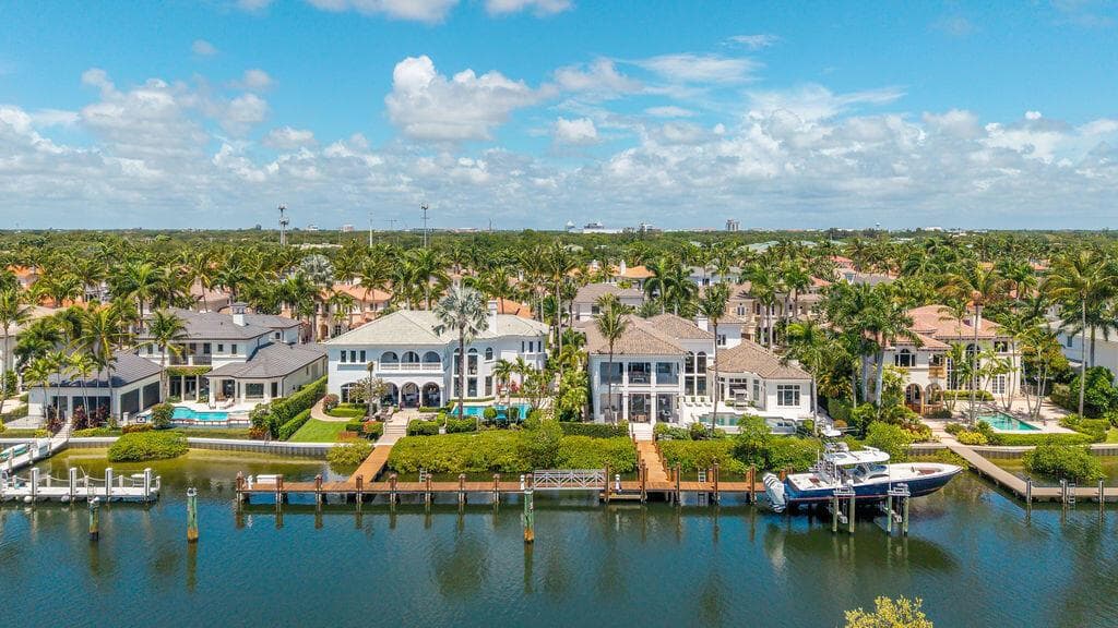 792 Harbour Isles Court, West Palm Beach FL 33410 photo 3