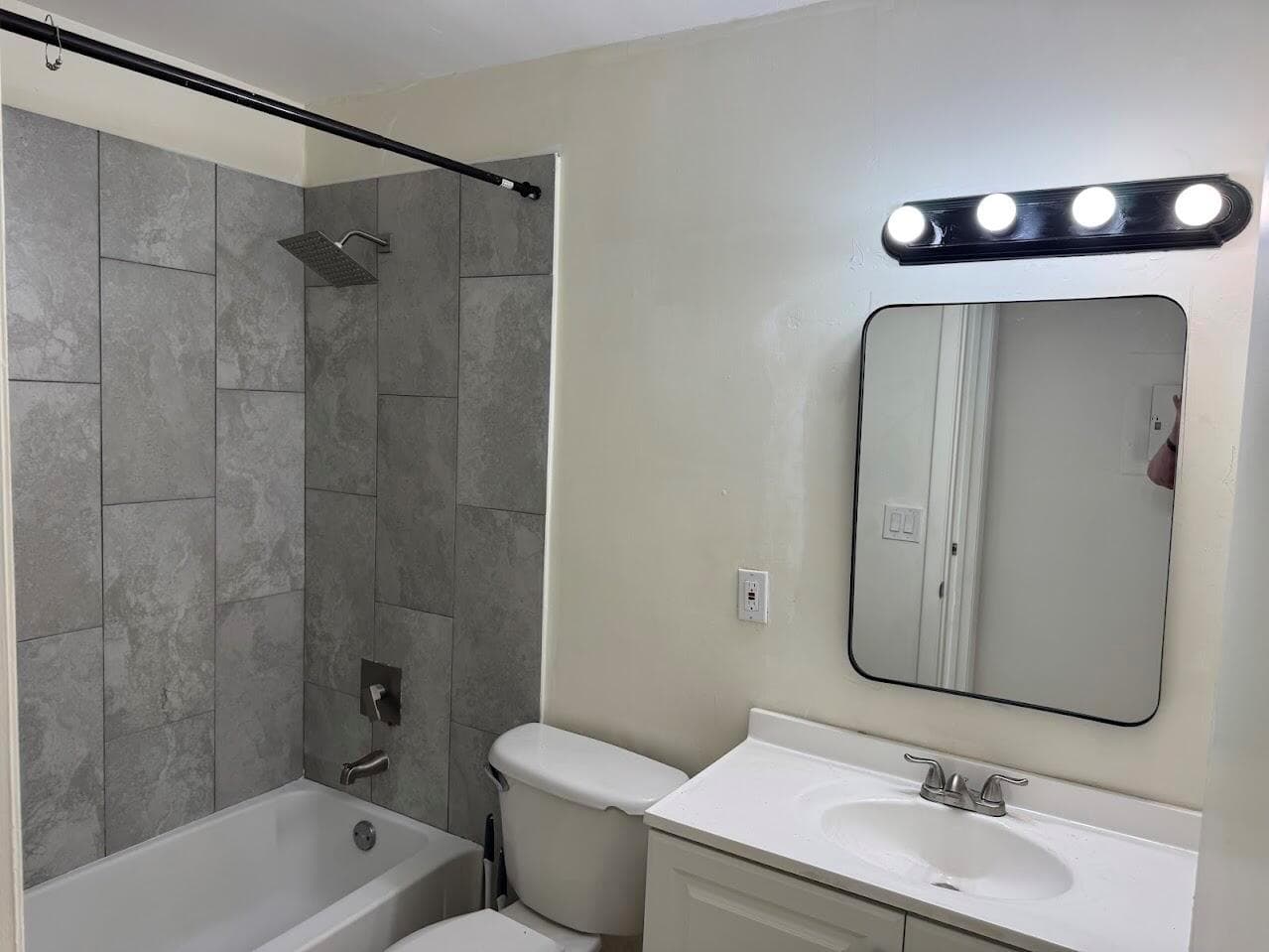 1227 SW 46th Avenue SW # 301, Pompano Beach FL 33069 photo 2