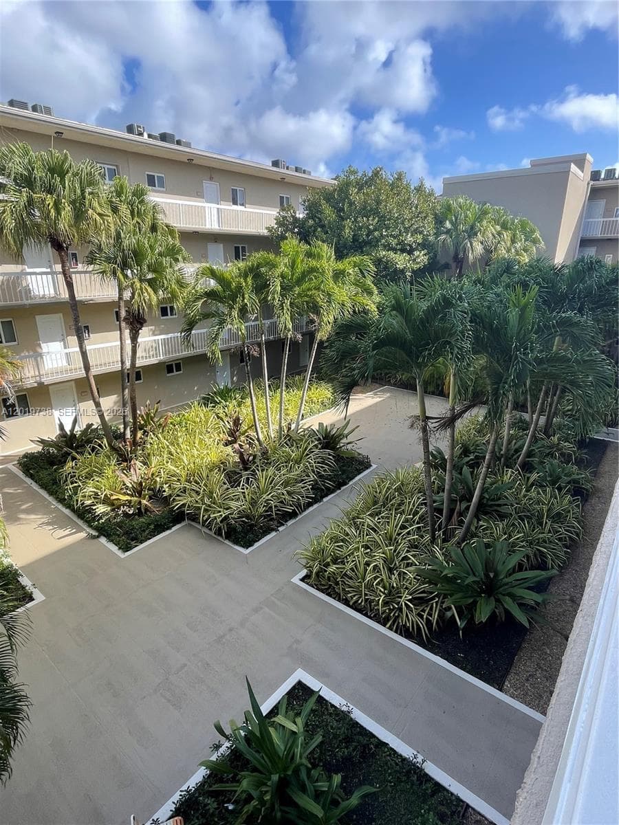 7815 N Camino Real # 216, Miami FL 33143 photo 2