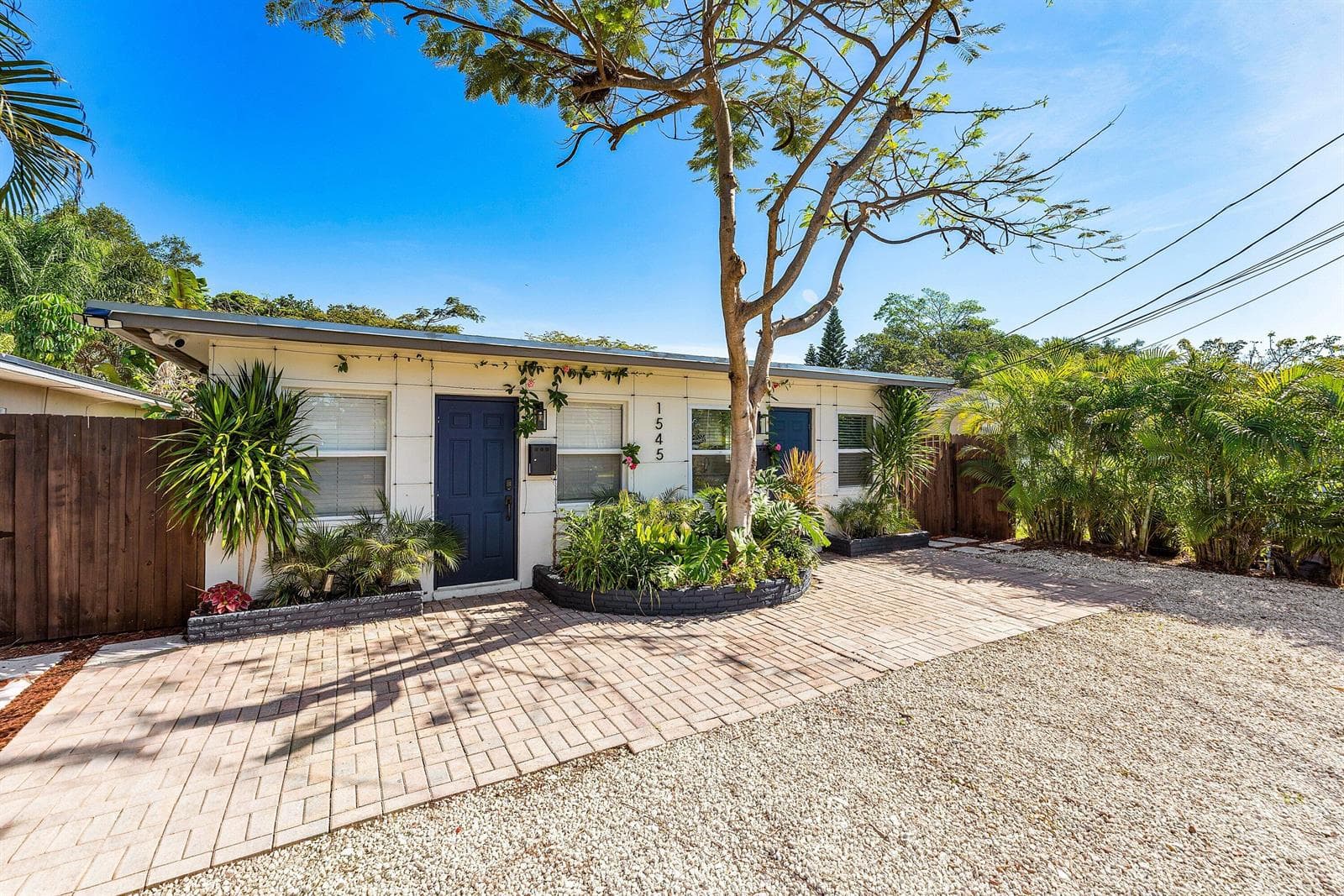 1545 NE 32nd Street, Oakland Park FL 33334 photo 3