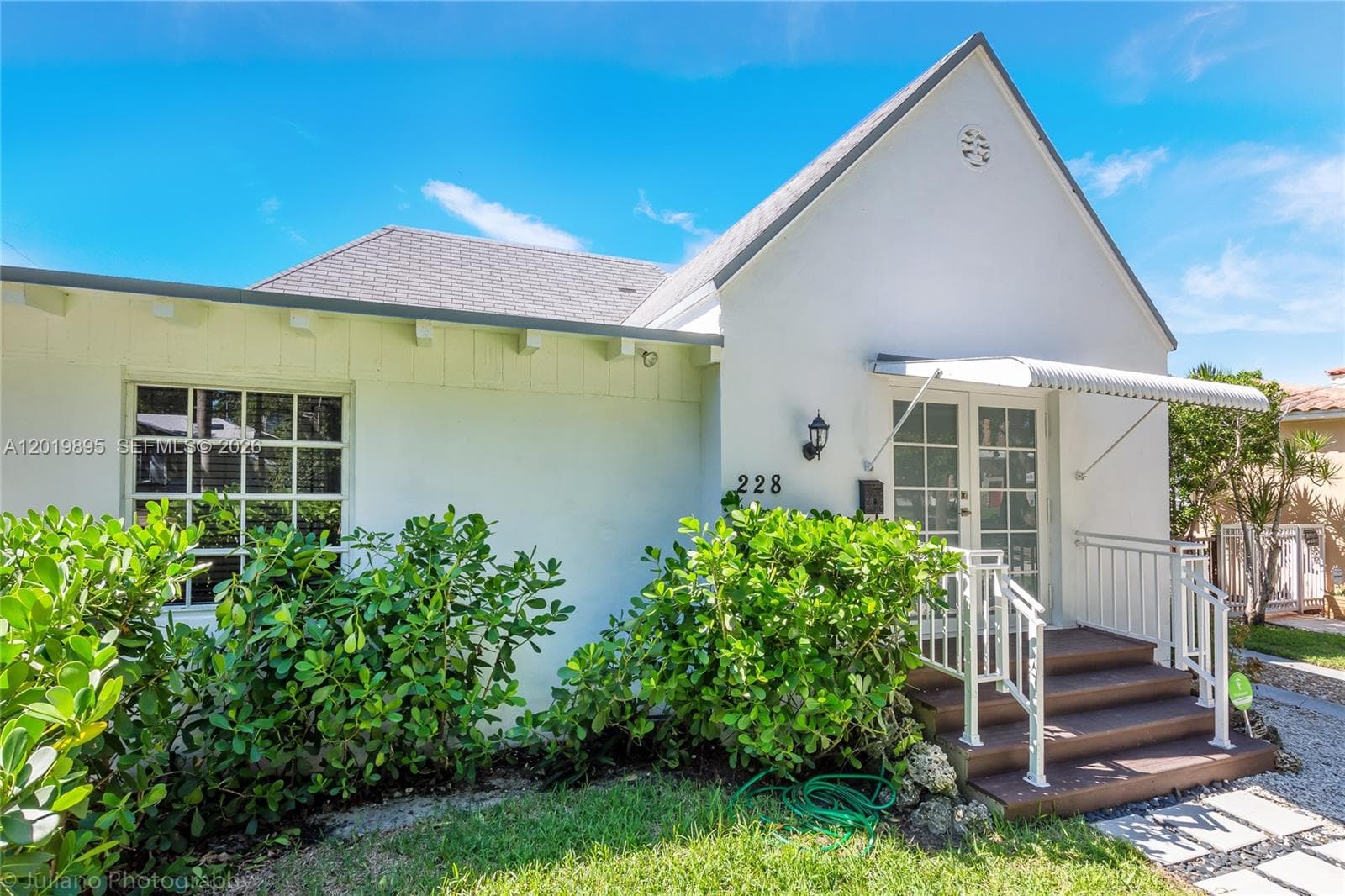 228 SW 23rd Rd, Miami FL 33129 photo 2