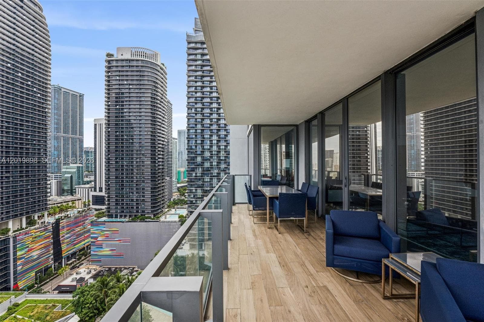 88 SW 7th St # 2111, Miami FL 33130 photo 2