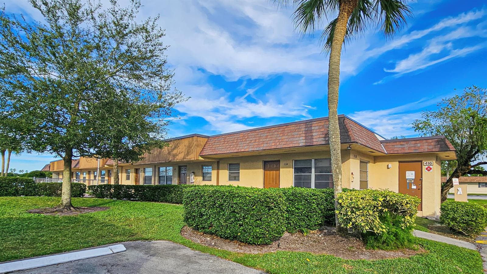 416 Lakeside Drive # 129, Margate FL 33063 photo 2