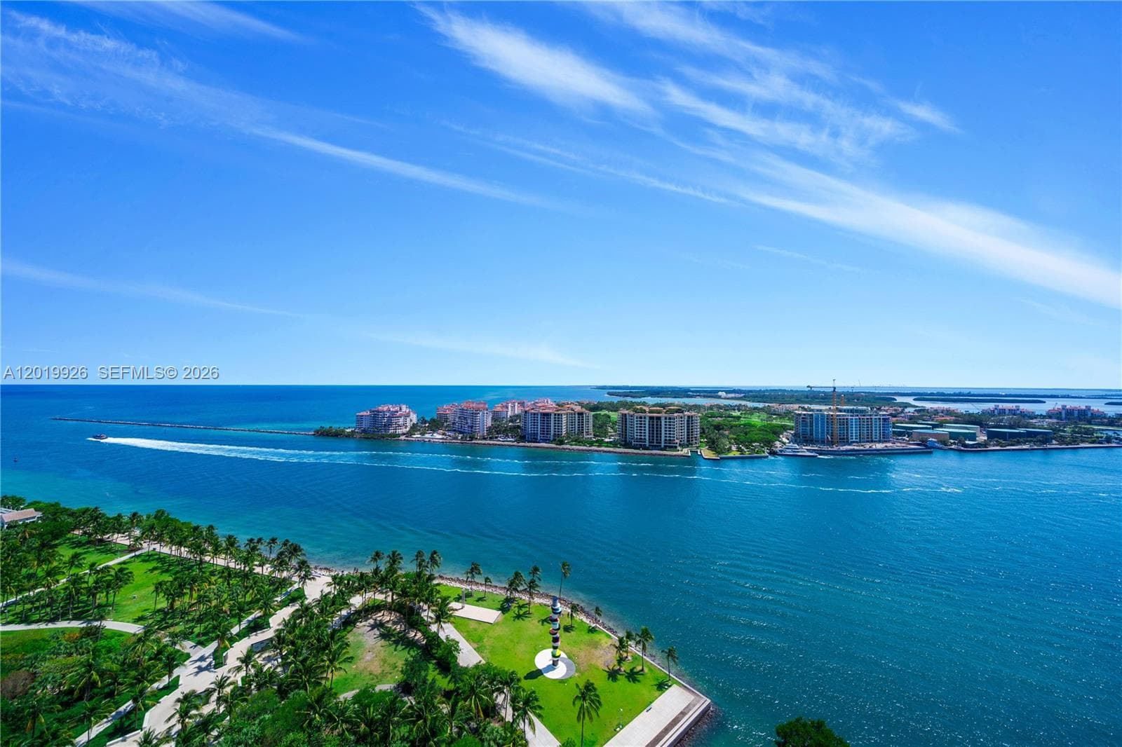 800 S Pointe Dr # 2204, Miami Beach FL 33139 photo 2