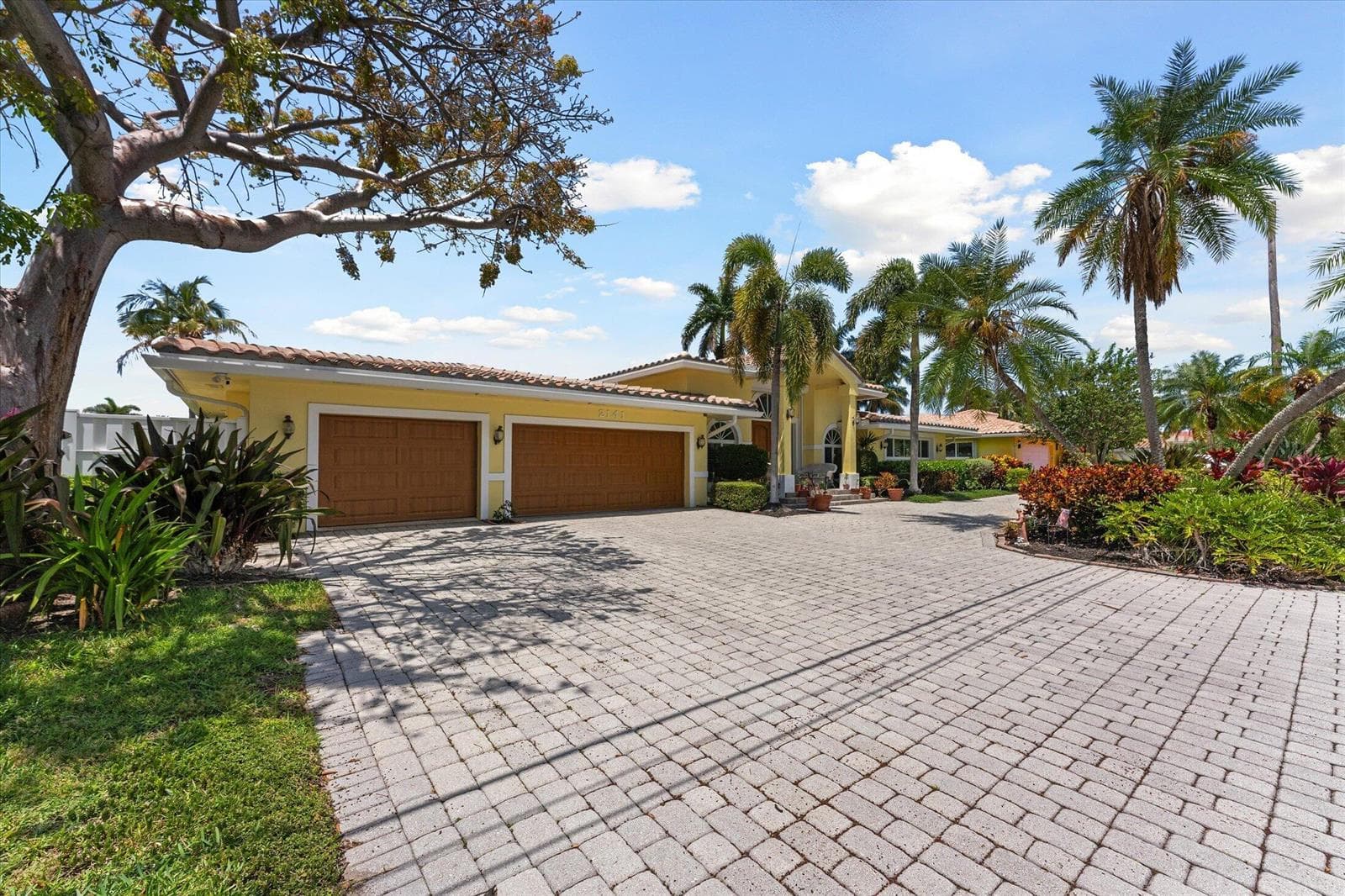 2141 NE 29th Street, Lighthouse Point FL 33064 photo 3