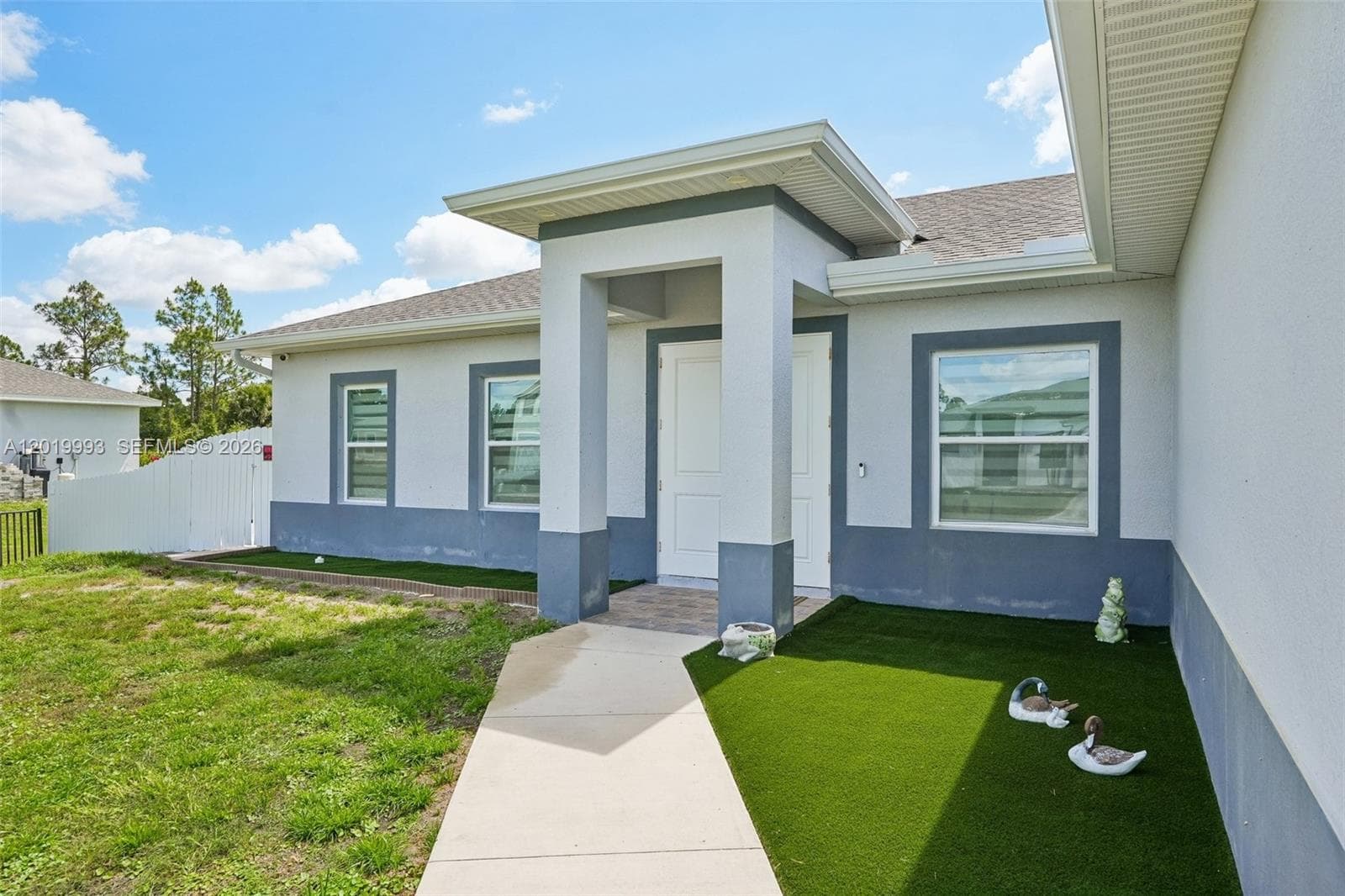 910 Richmond Ave N, Lehigh Acres FL 33972 photo 5