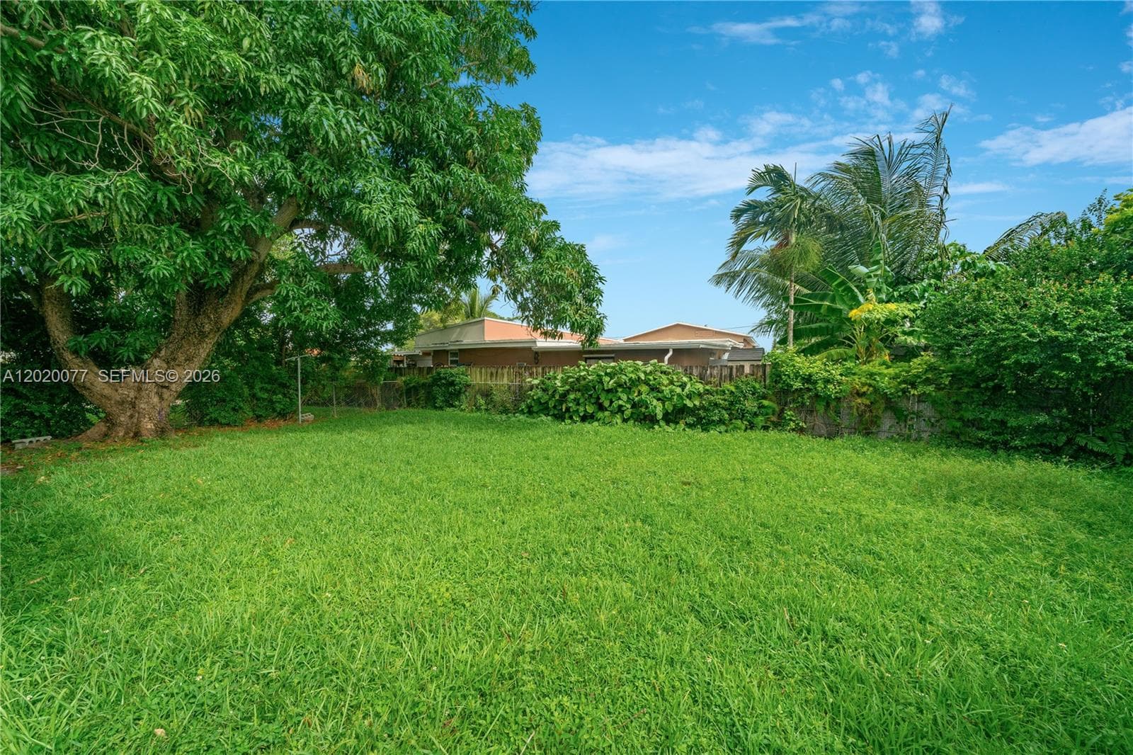 3271 NW 18th Ter, Miami FL 33125 photo 5