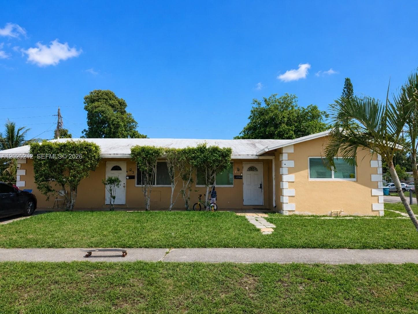 1621 NW 52nd Ave, Lauderhill FL 33313