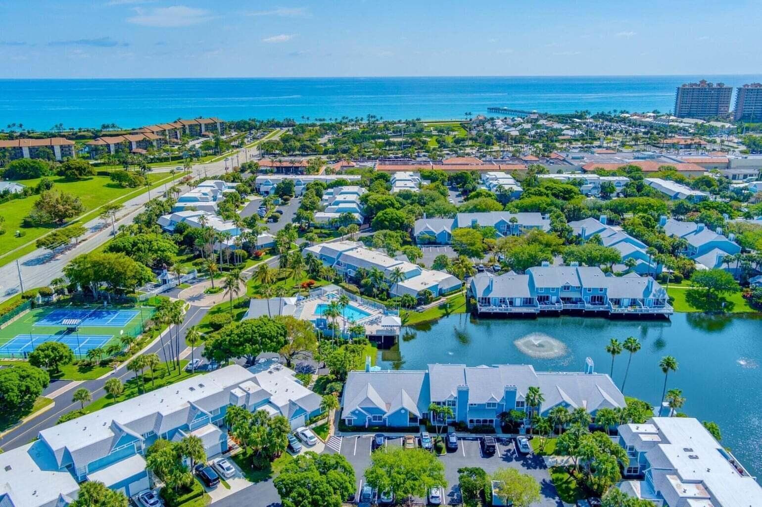 716 Ocean Dunes Circle, Jupiter FL 33477 photo 2