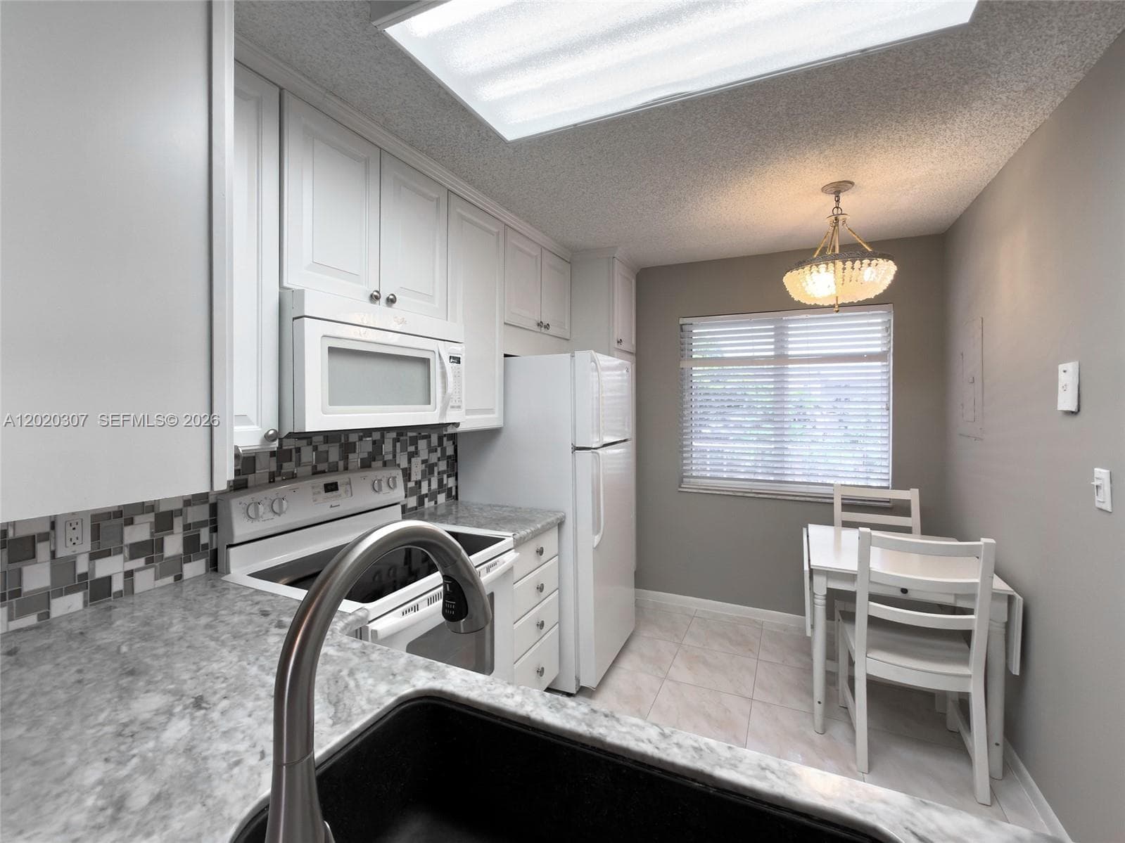 7145 Huntington Ln # 303, Delray Beach FL 33446 photo 5